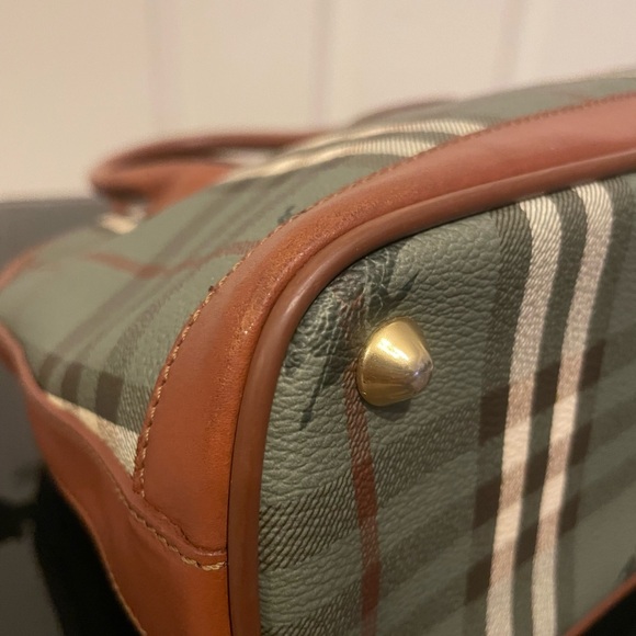 Burberry Haymarket Handbag. - Picture 13 of 17